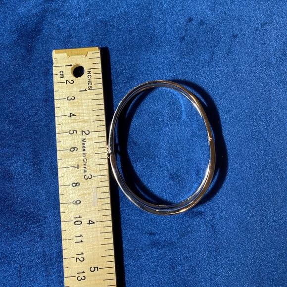 NWT Coach Criss Cross Bangle - Picture 6 of 7